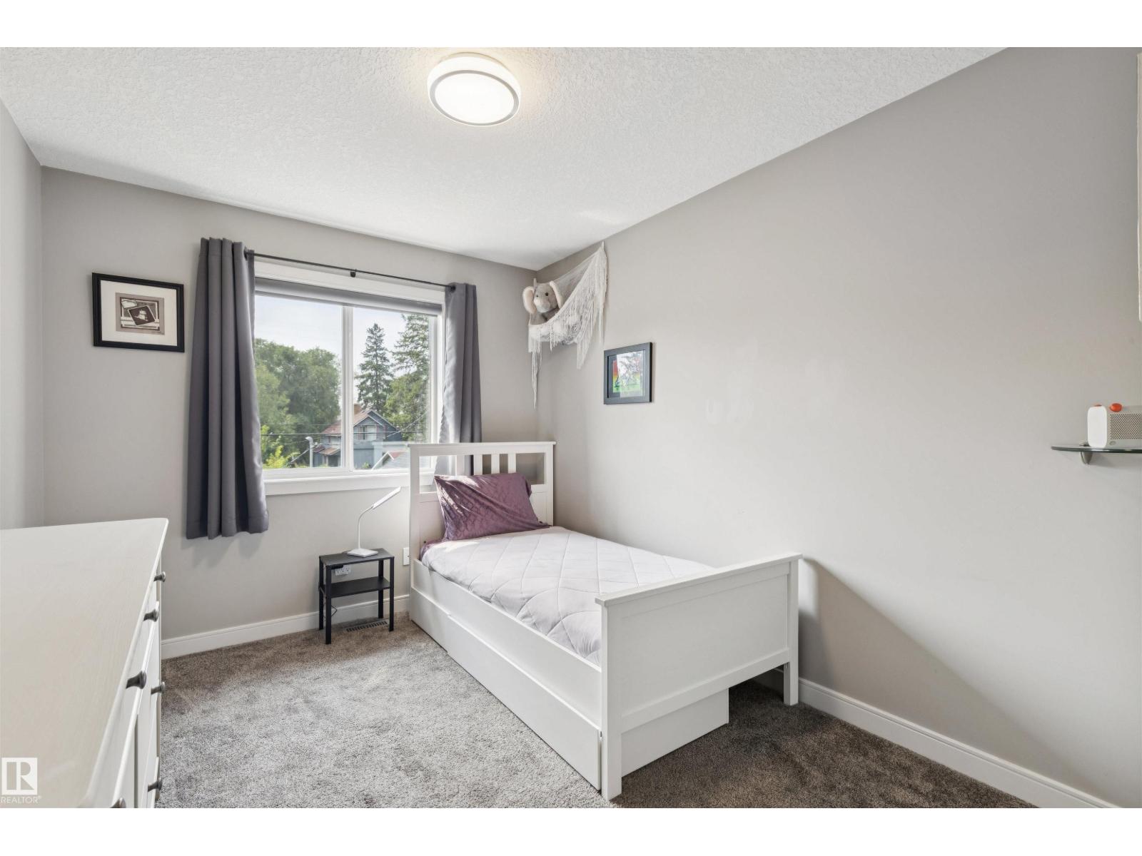 11226 122 ST NW - 33