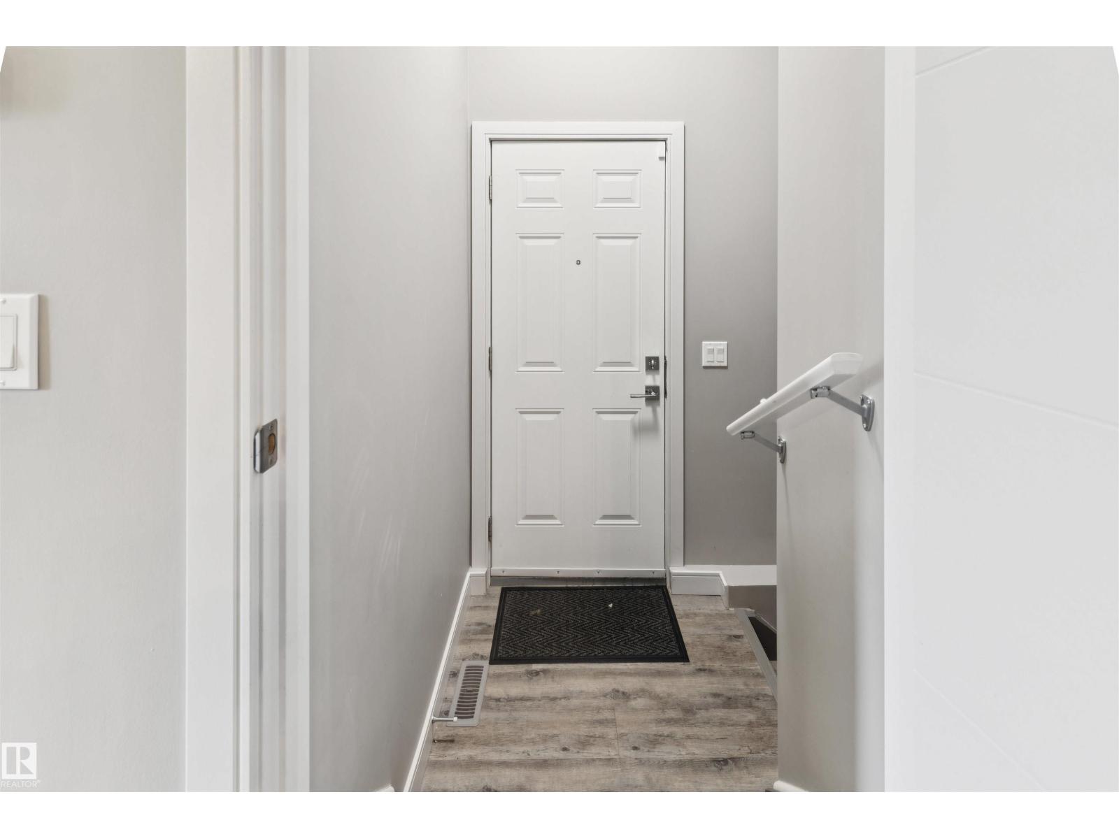 11226 122 ST NW - 35