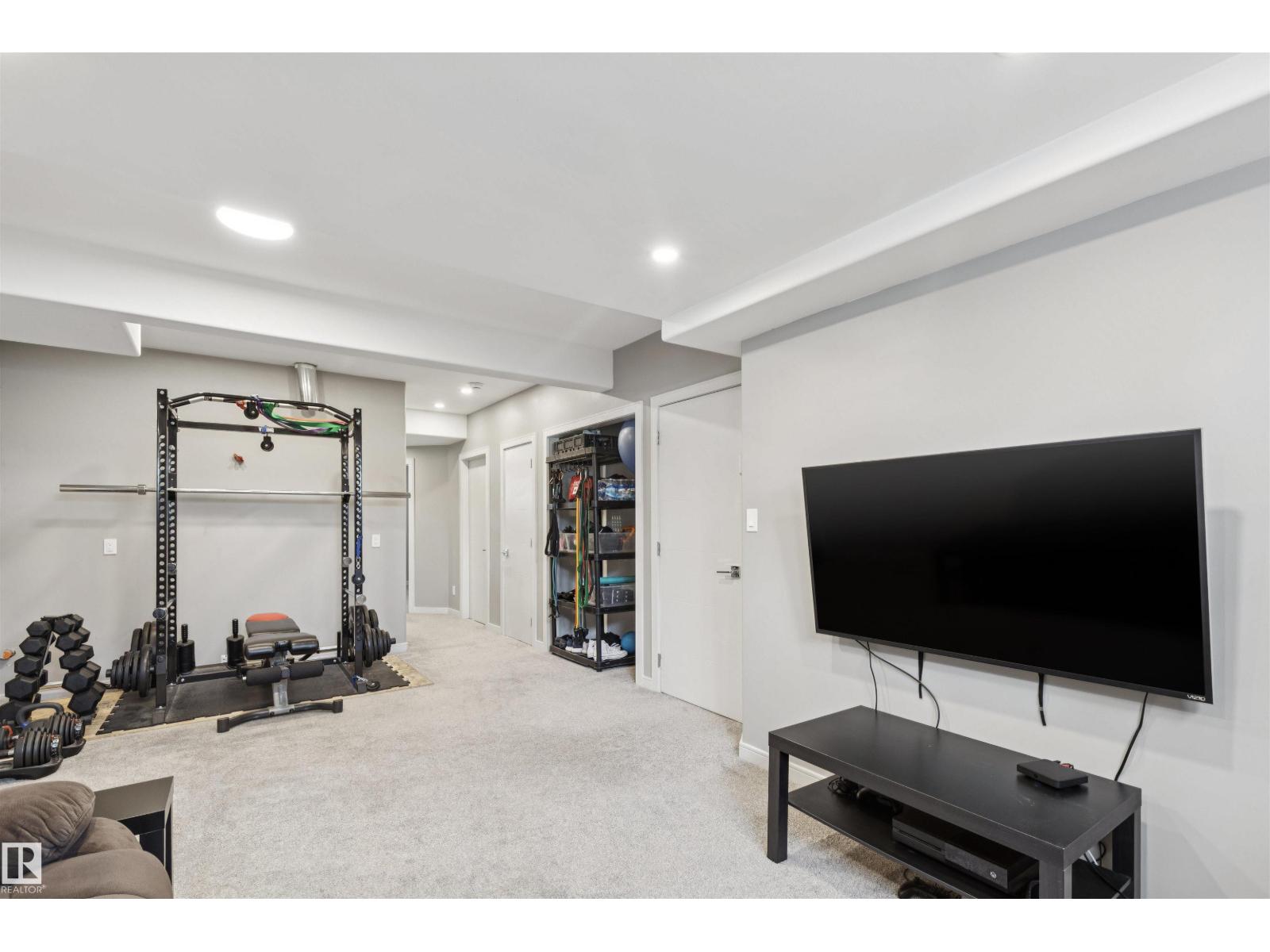 11226 122 ST NW - 37