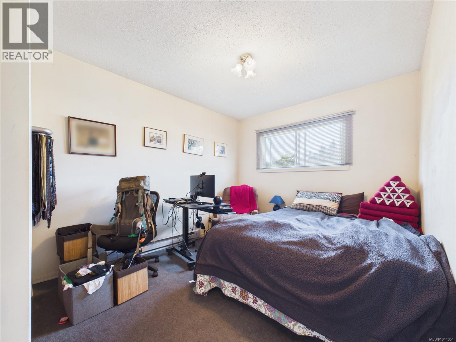 446 Quayle Rd - 45