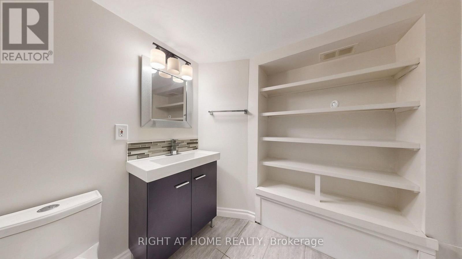 59 LONGWOOD ROAD N - Image 28