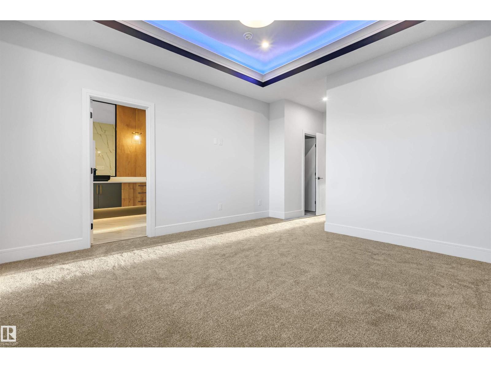 6363 17 ST - 35