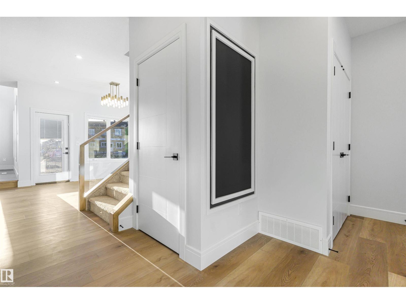 6363 17 ST - 18