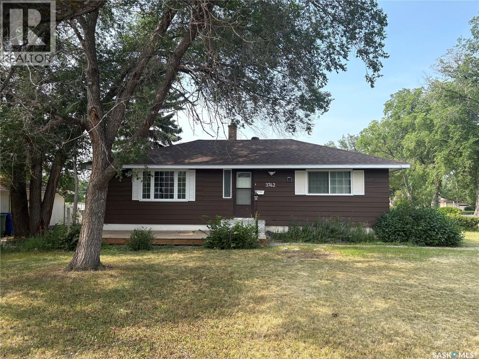 3742 Argyle ROAD - 1