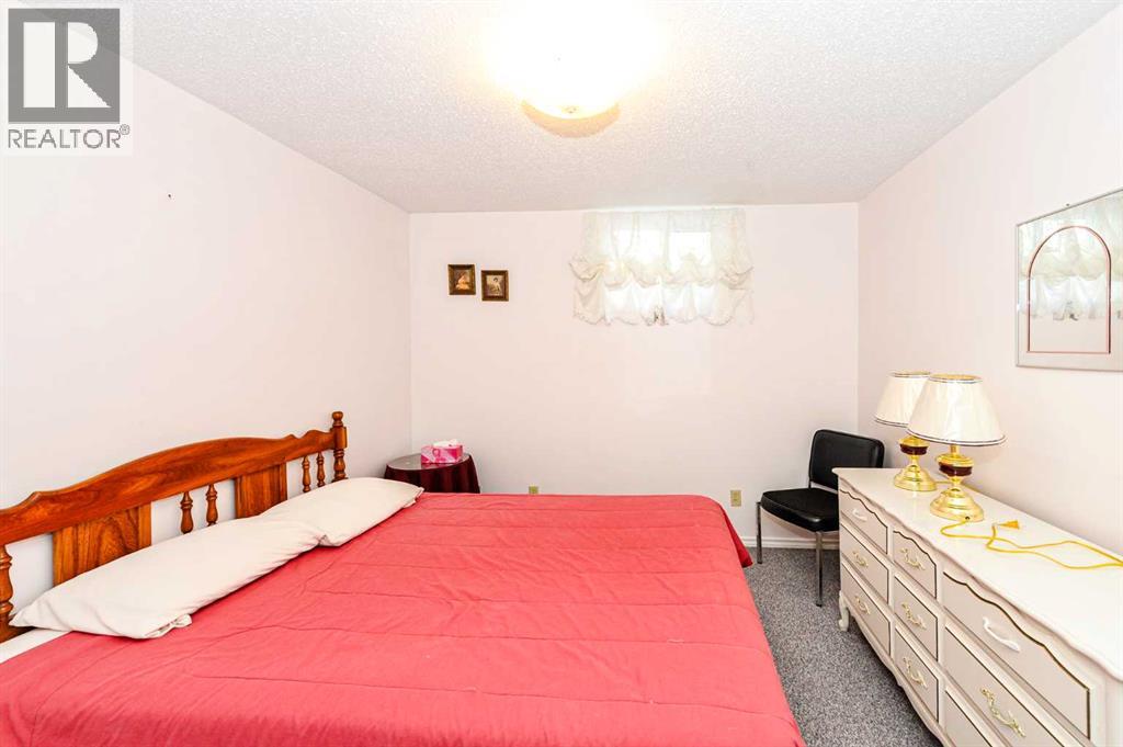 Listing photo – 4207 67 Street, Camrose
