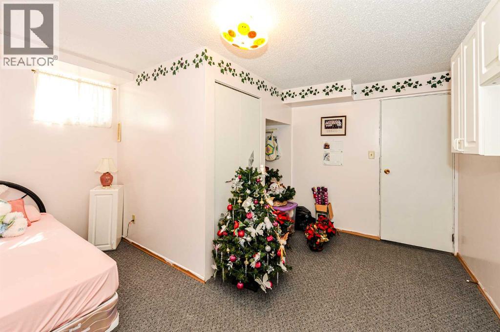 Listing photo – 4207 67 Street, Camrose