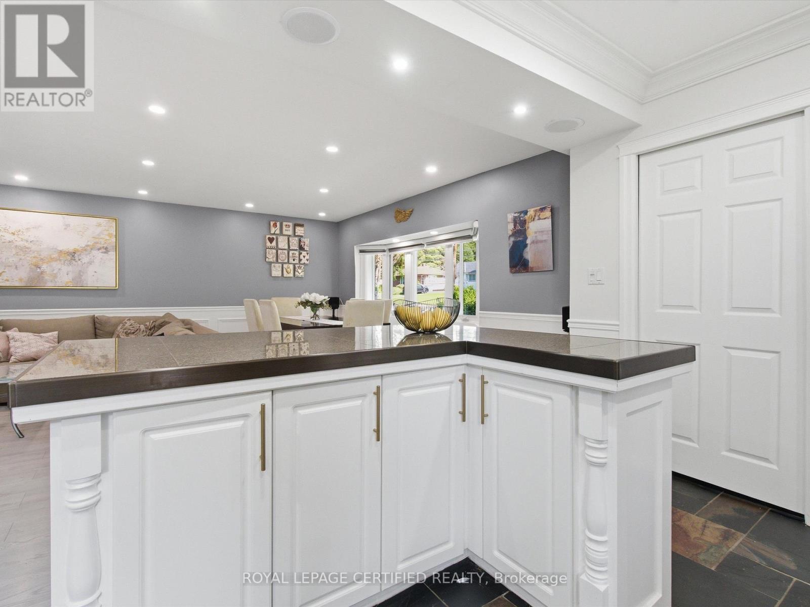 288 IRENE DRIVE - 12