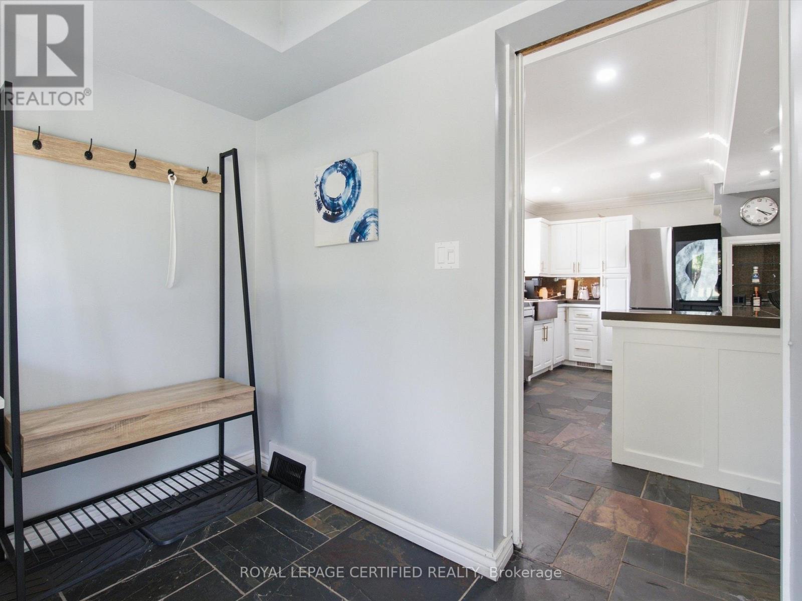 288 IRENE DRIVE - 6