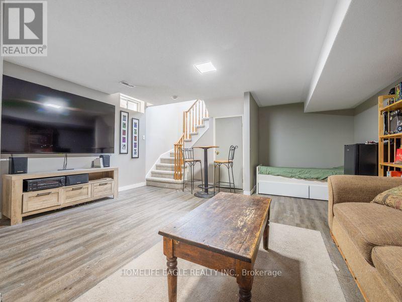 479 HEDDLE CRESCENT - 22