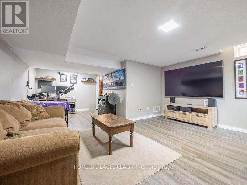 479 HEDDLE CRESCENT - 23