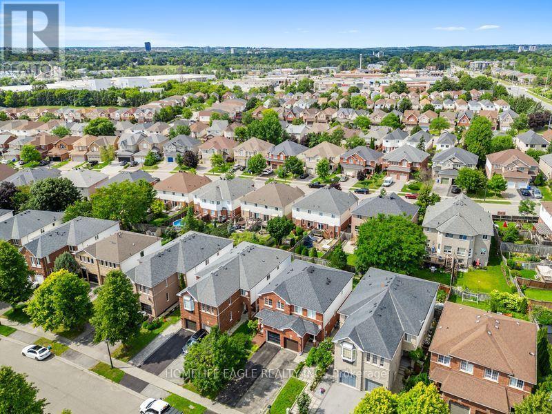 479 HEDDLE CRESCENT - 30