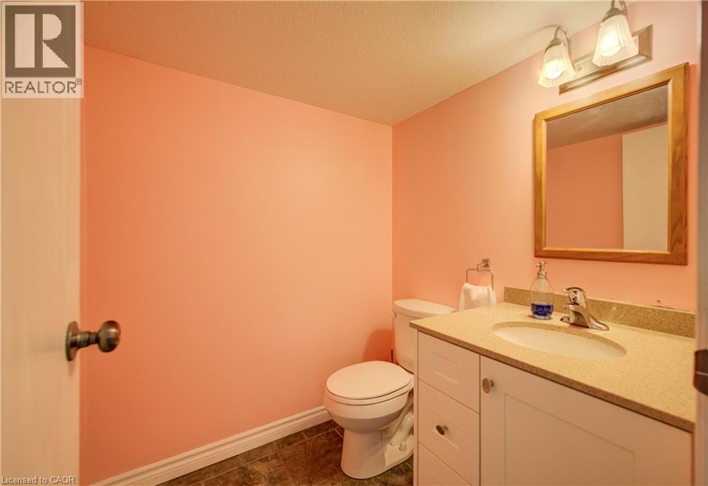 260 EGREMONT Street S - Image 24