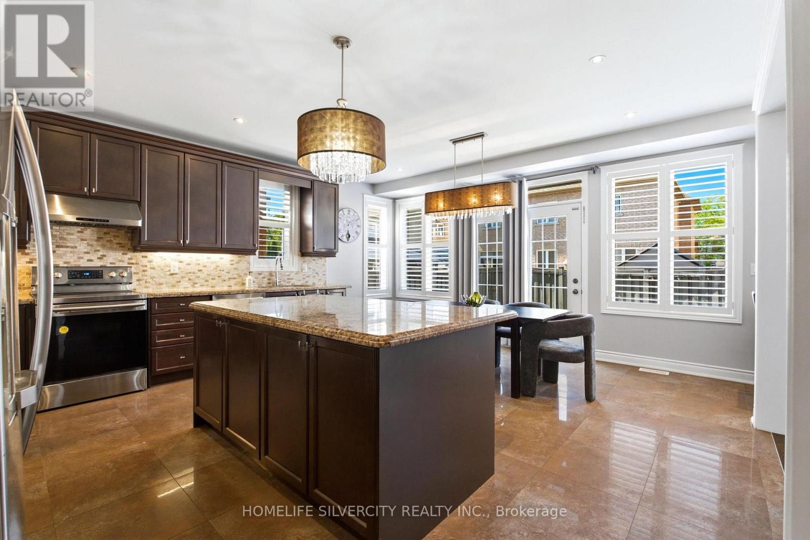 64 SCOTCHMERE CRESCENT - Image 11