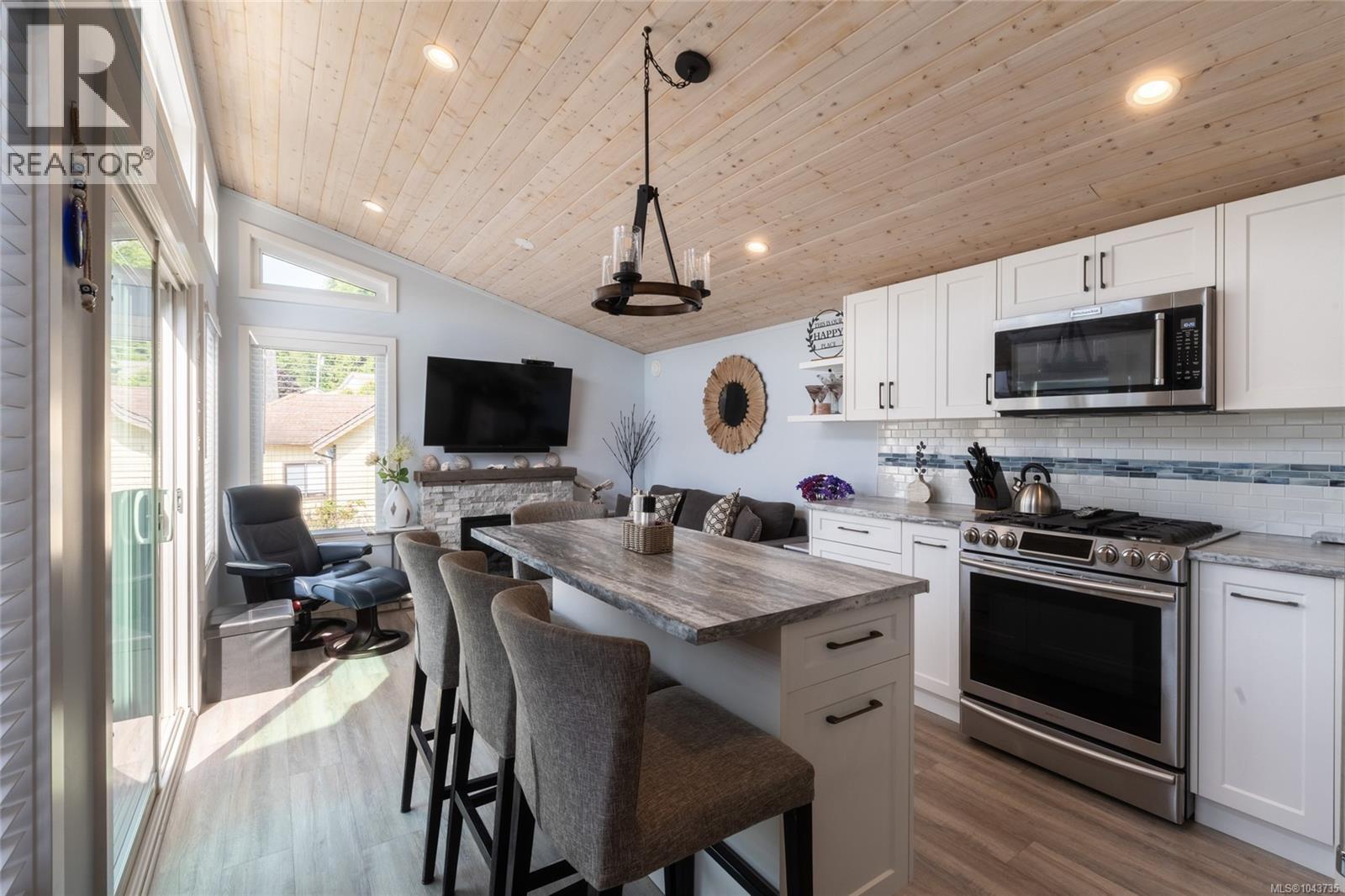 #3 232 North Shore Rd - 28
