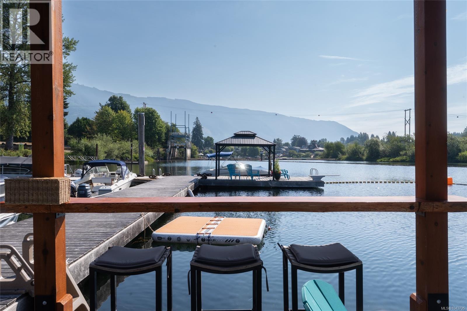 3 232 North Shore Rd, Lake Cowichan
