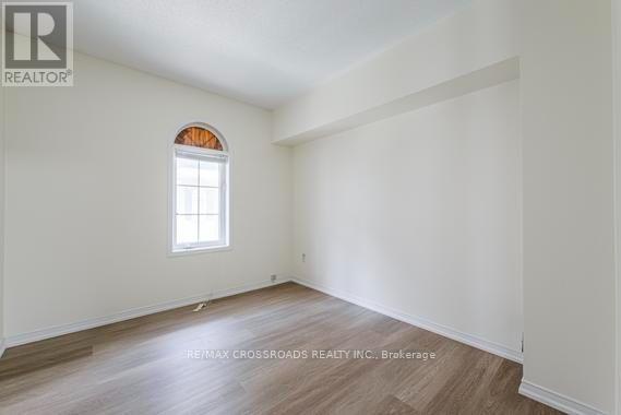 #204 52 SIDNEY BELSEY CRESCENT - 23
