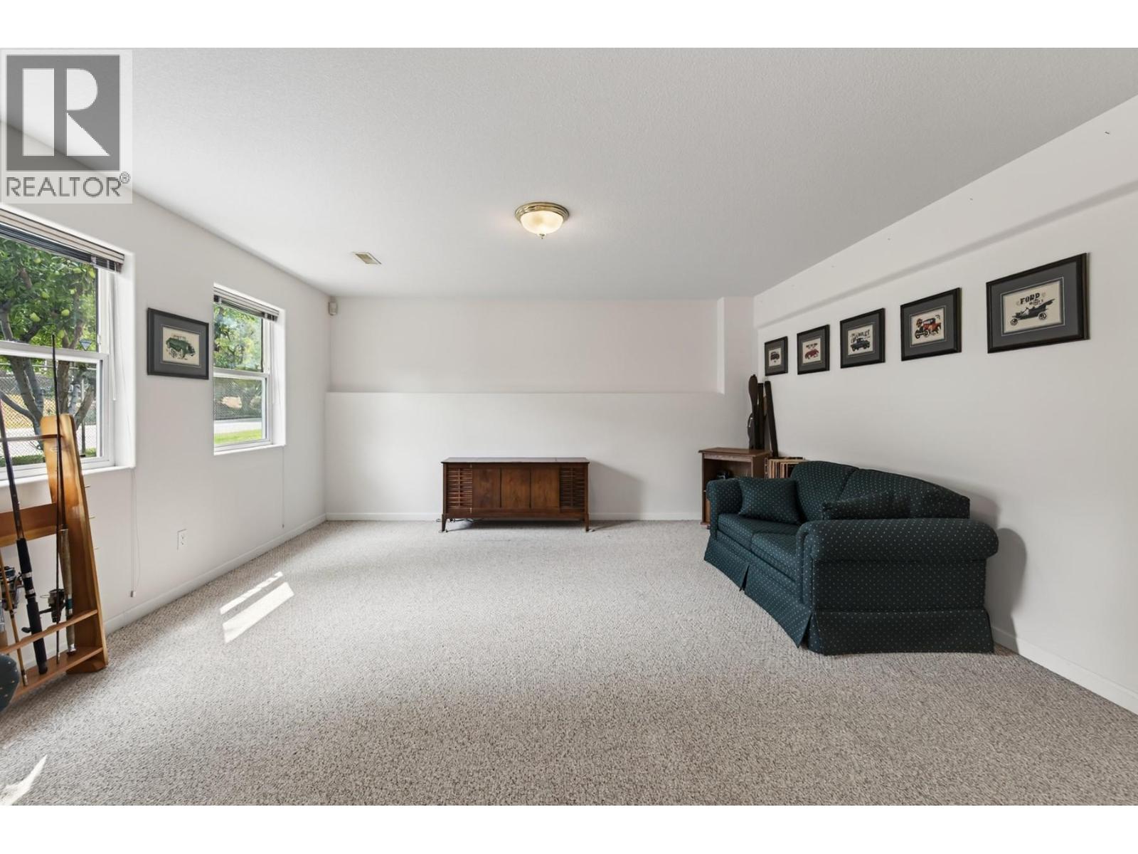 #45 1575 Springhill Drive - 26