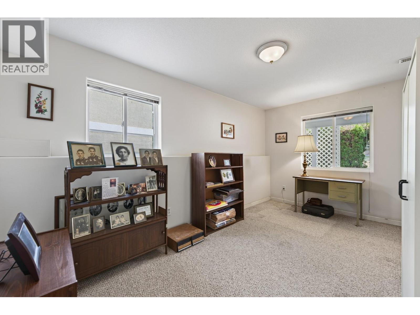 #45 1575 Springhill Drive - 31