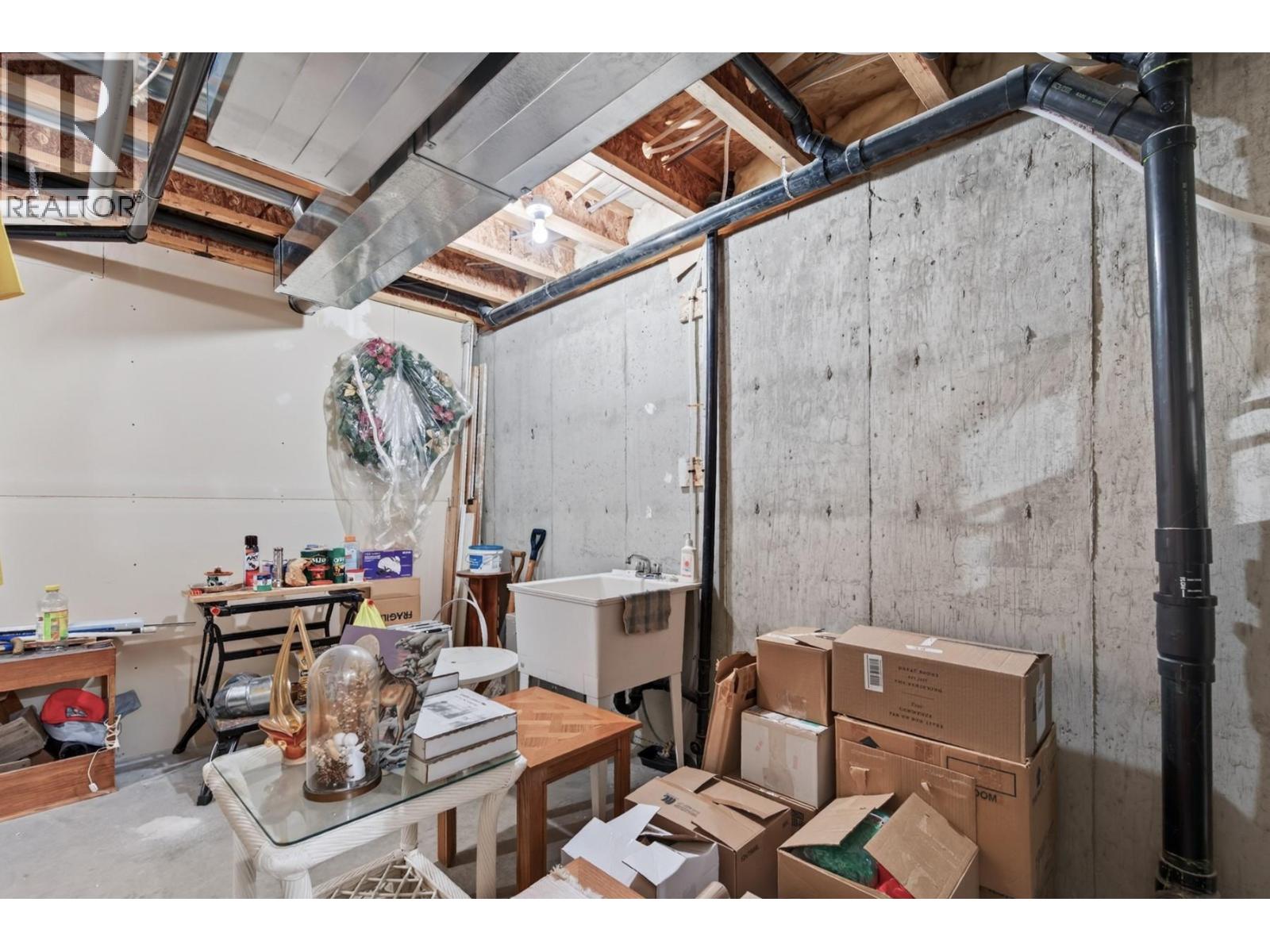 #45 1575 Springhill Drive - 34