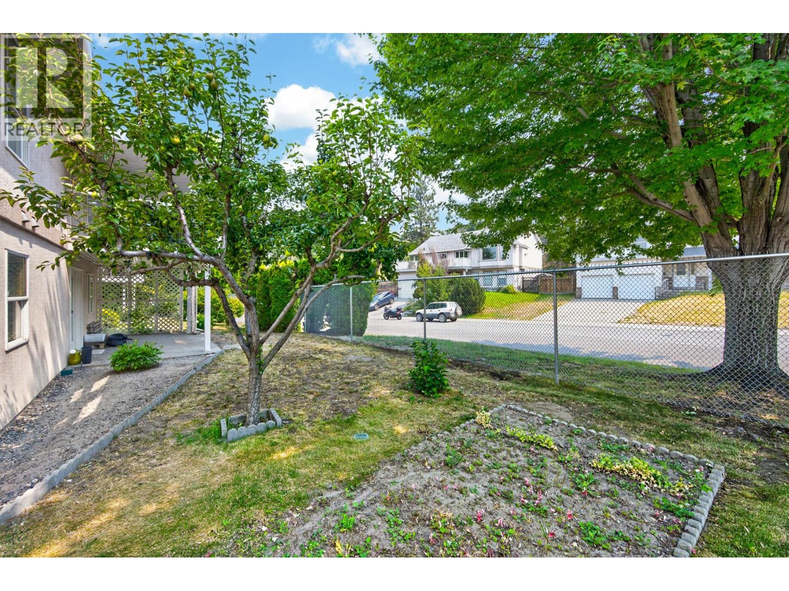 #45 1575 Springhill Drive - 43