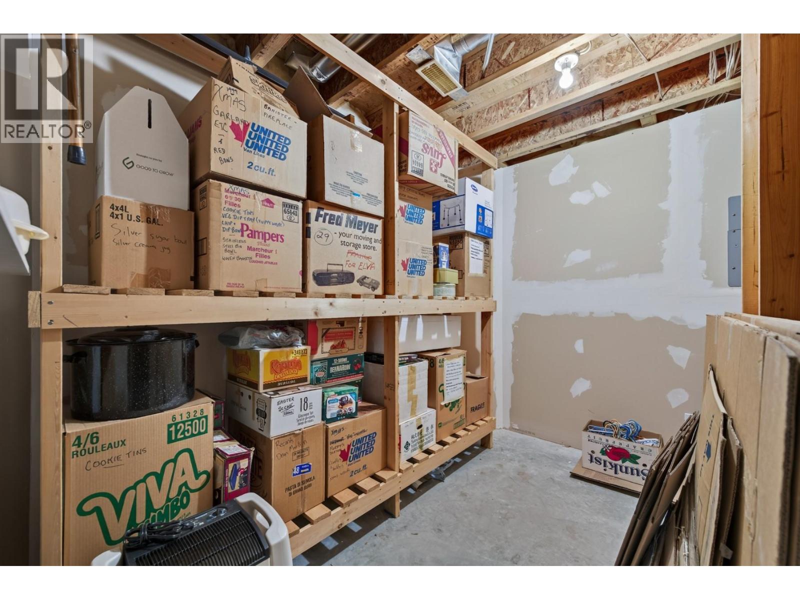 #45 1575 Springhill Drive - 35