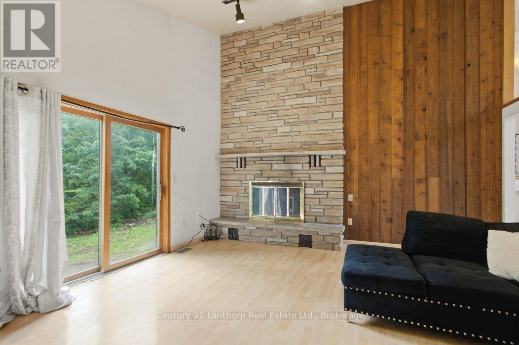 790 CLEARVIEW ROAD - 17