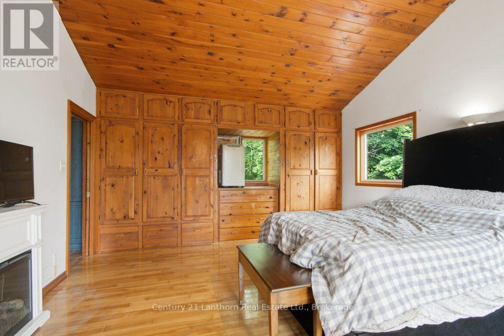 790 CLEARVIEW ROAD - 21
