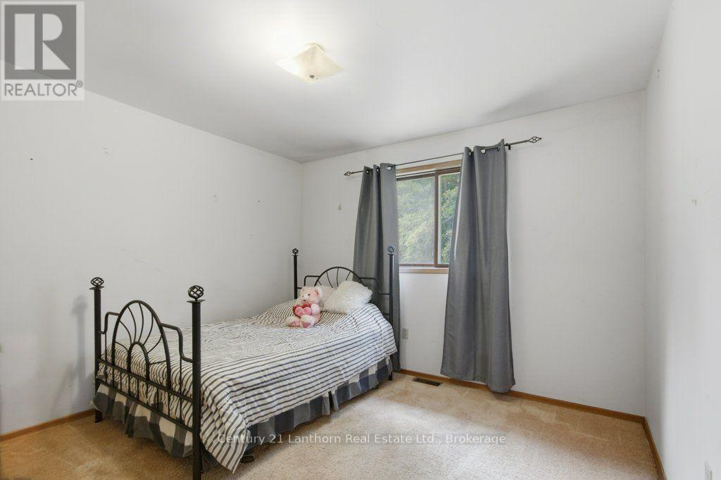 790 CLEARVIEW ROAD - 26