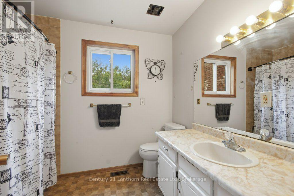 790 CLEARVIEW ROAD - 27