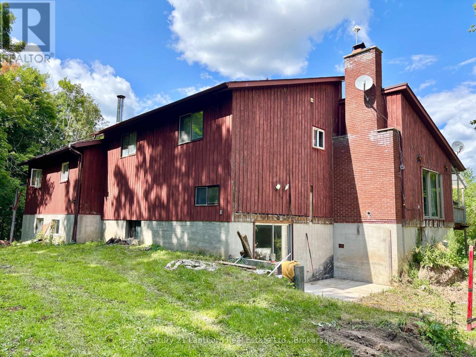 790 CLEARVIEW ROAD - 4