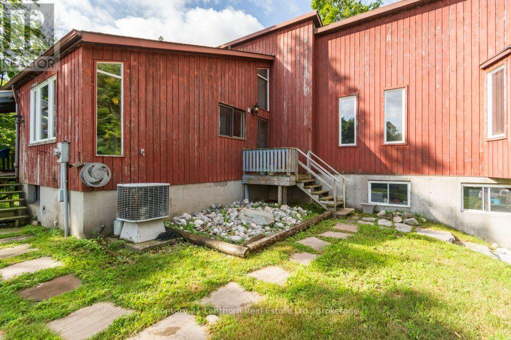 790 CLEARVIEW ROAD - 8