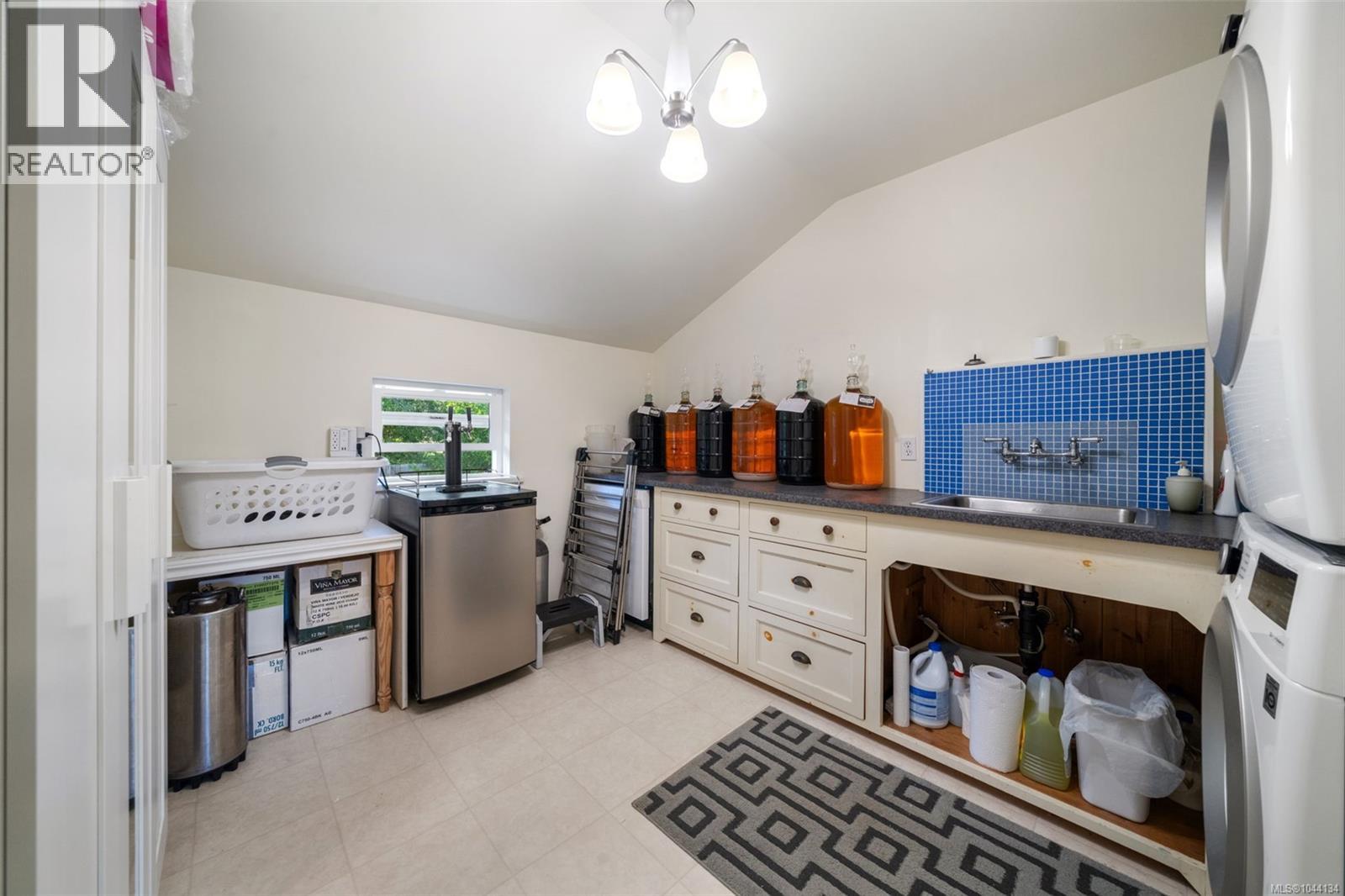 1559 Tatlo Rd - 43