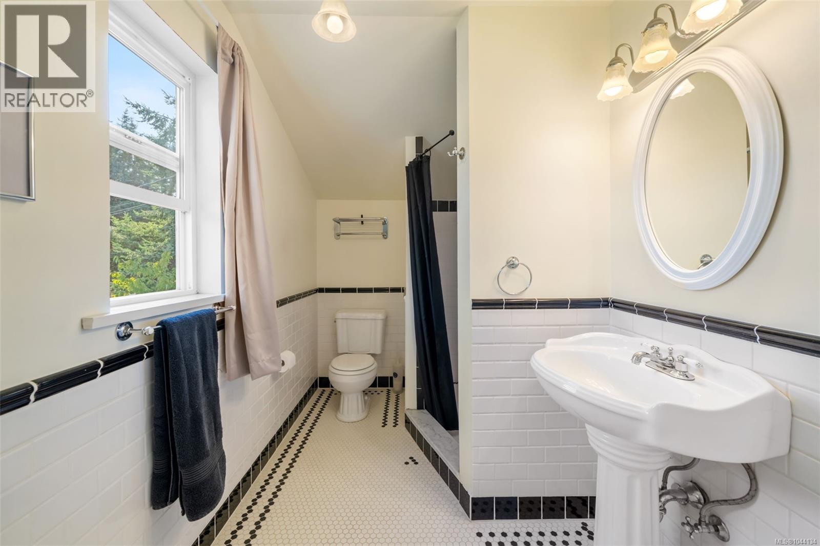 1559 Tatlo Rd - 46
