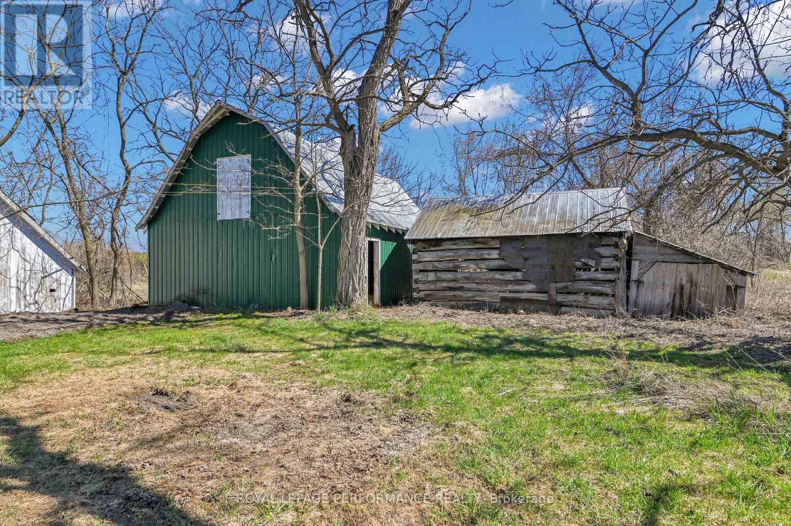 2421 BUCKWHEAT ROAD W - 25