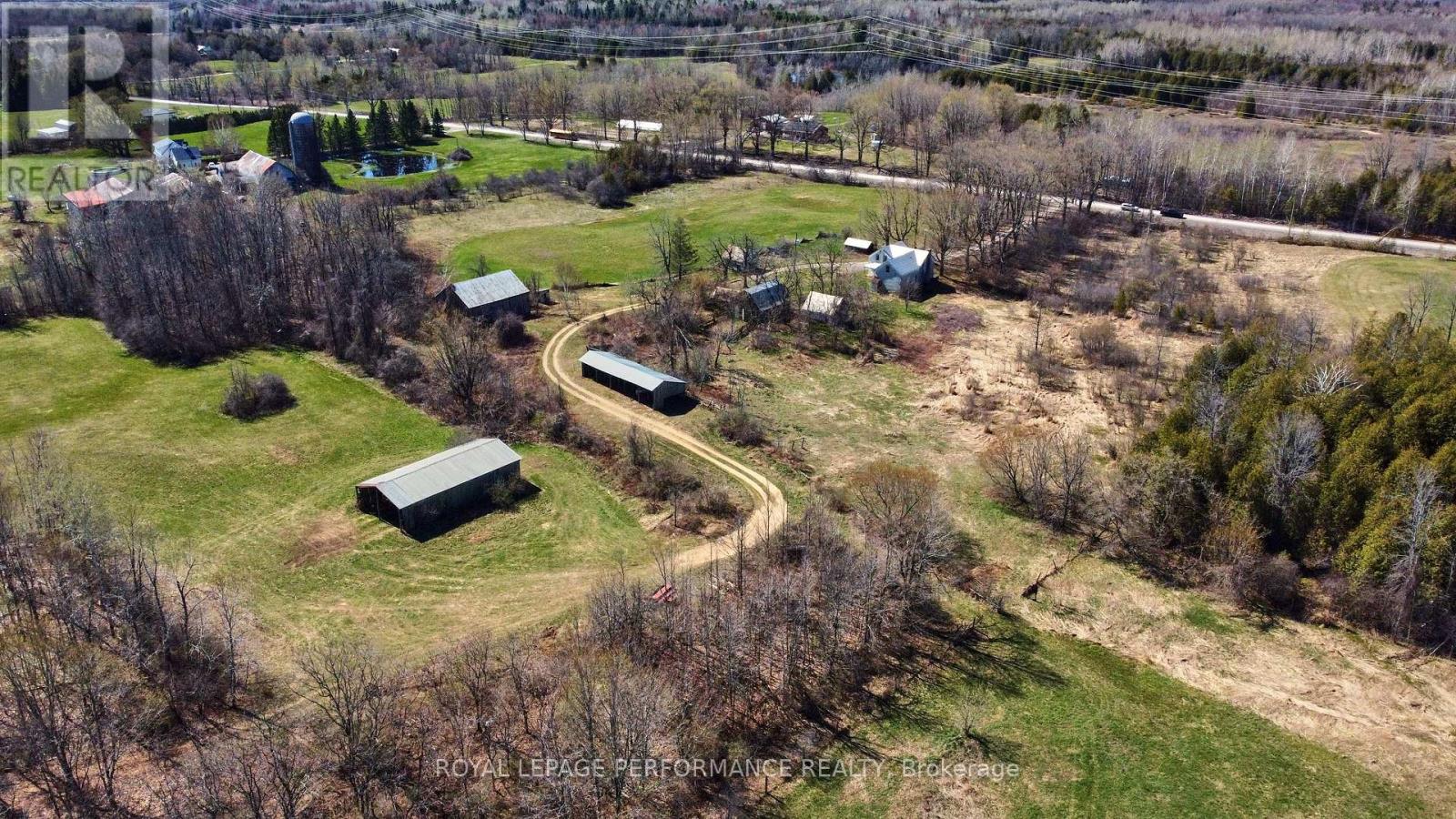 2421 BUCKWHEAT ROAD W - 34