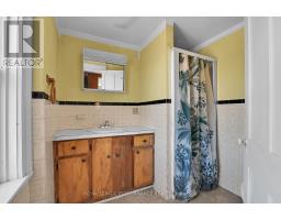 Bedroom 4 - 2421 Buckwheat Road W, Edwardsburgh/cardinal, ON K0E1X0 Photo 13