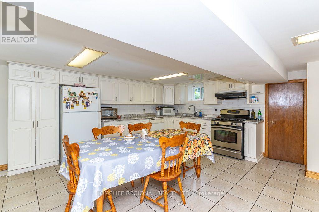 110 GRACE STREET - 31