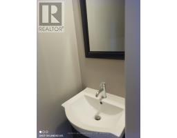 26 Simcoe Street N, Oshawa, ON L1H1A3 Photo 8
