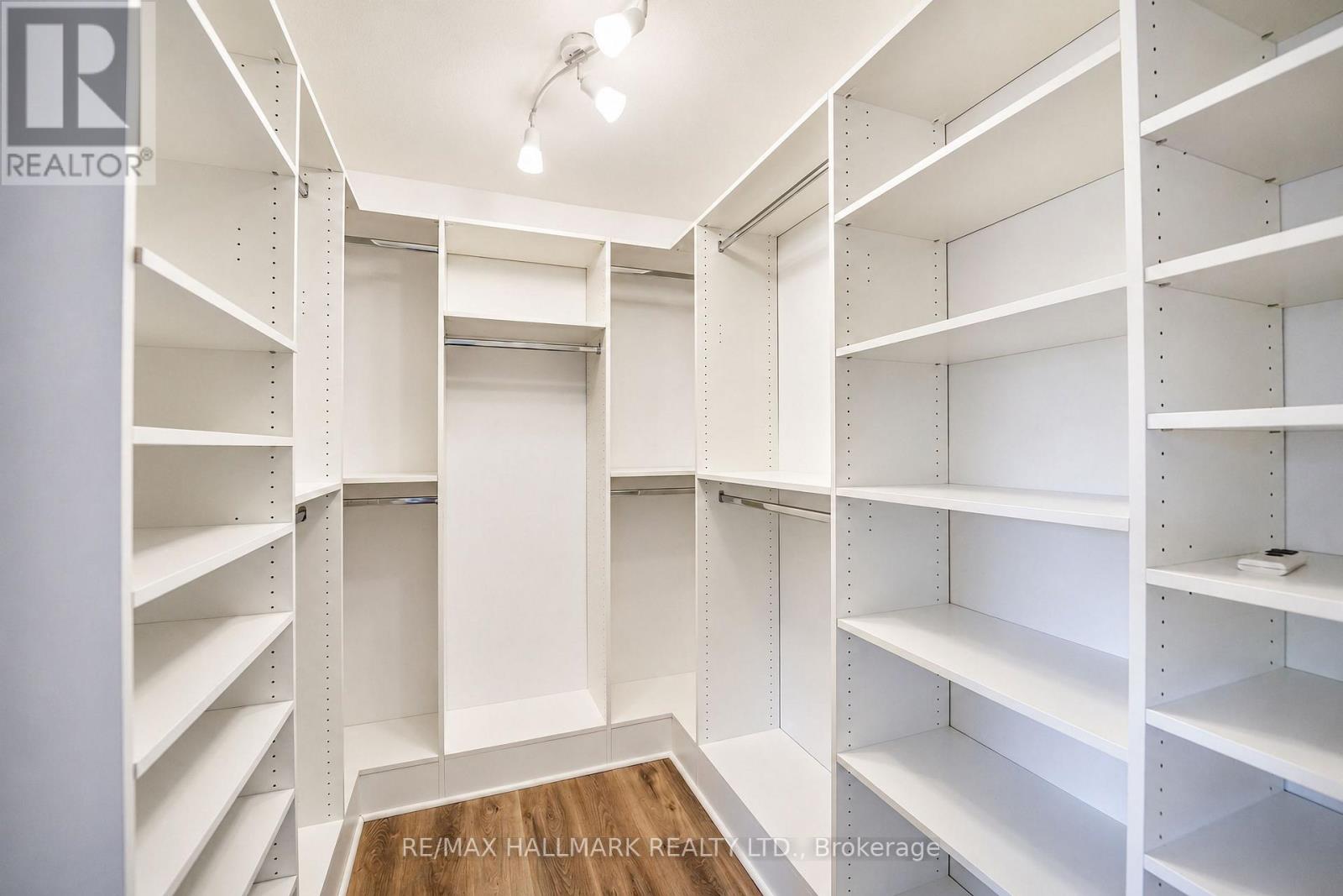 2350 CLEARSIDE COURT - 13