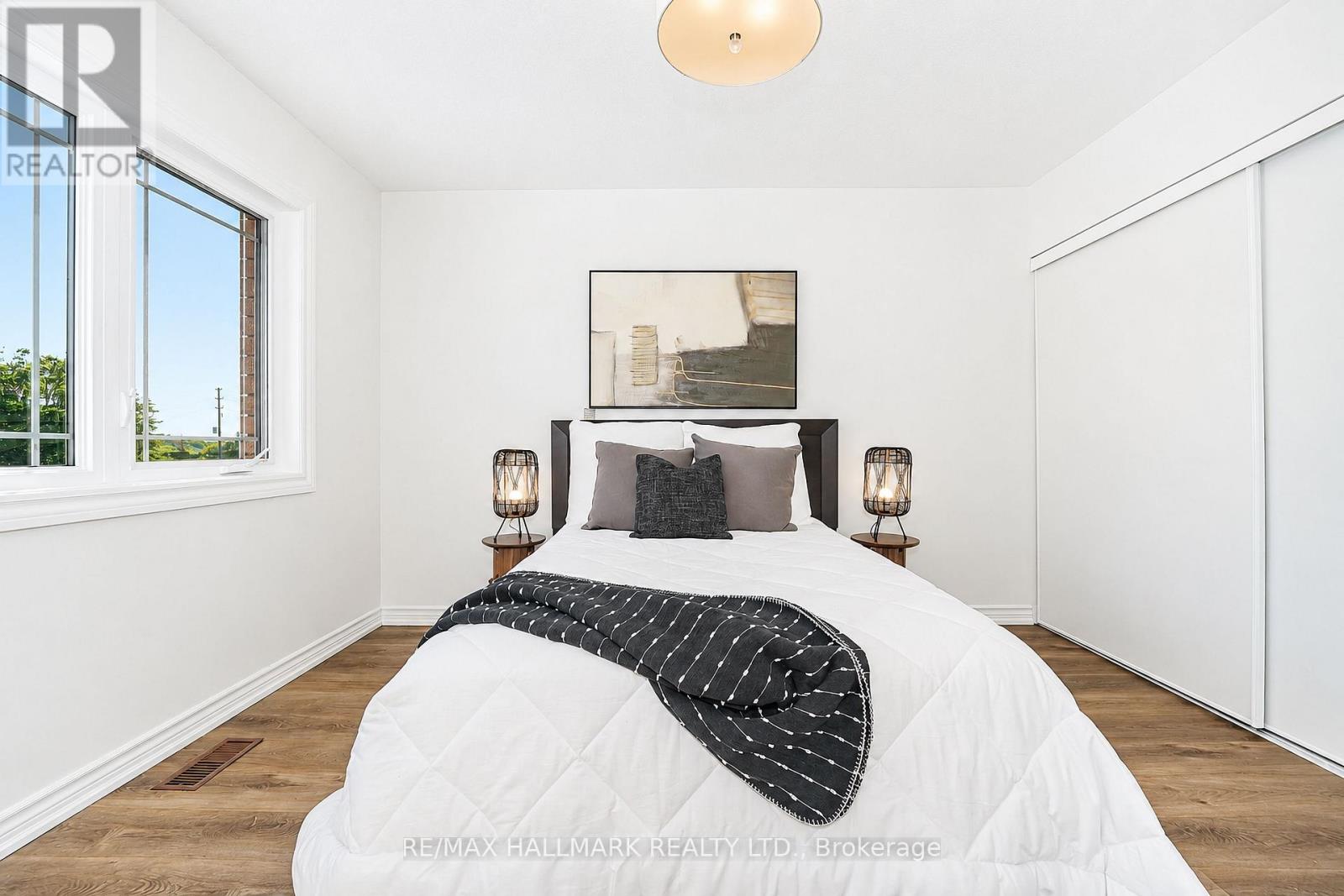 2350 CLEARSIDE COURT - 21