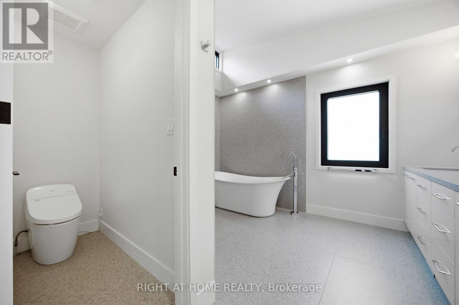 41 BONNYVIEW DRIVE - 30