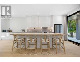 41 Bonnyview Drive, Toronto, ON M8Y3G7 Photo 12