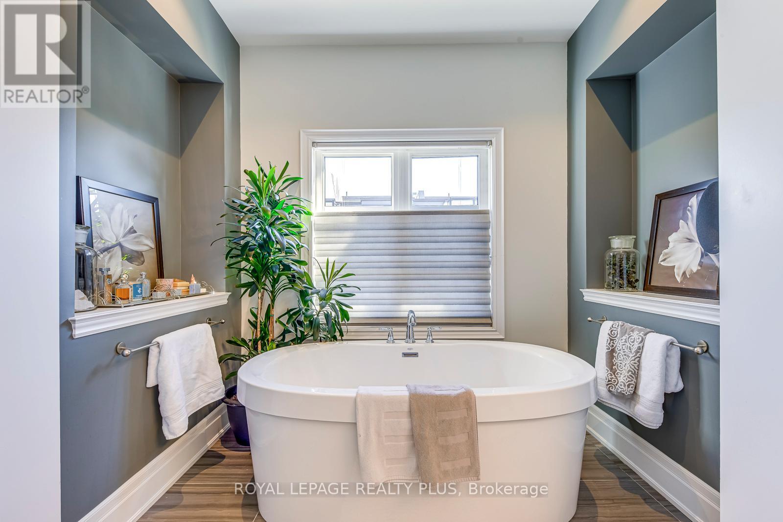 221 HANOVER STREET - Image 29