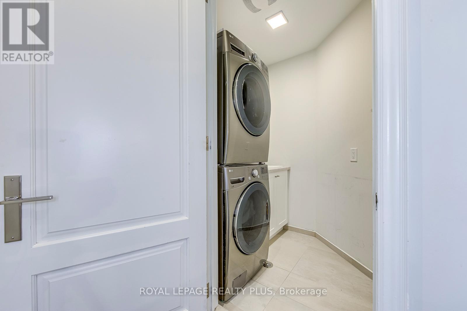 221 HANOVER STREET - Image 35