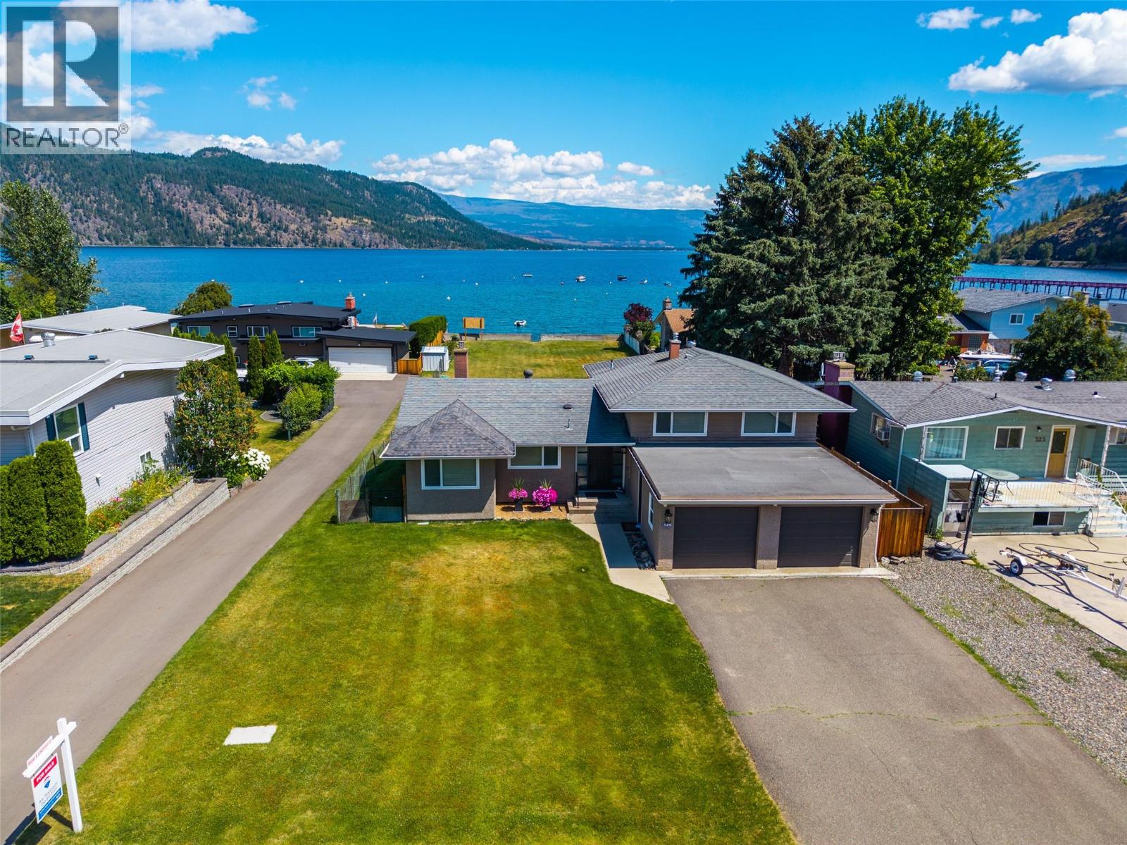 329 & 331 Lakeshore Drive - main photo