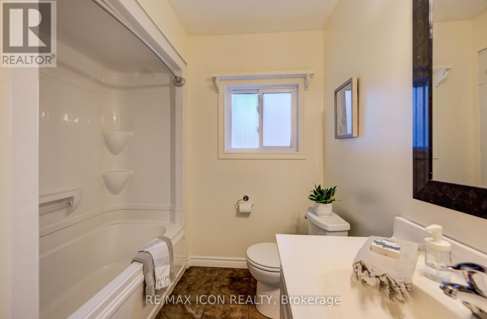 260 EGREMONT STREET S - 19