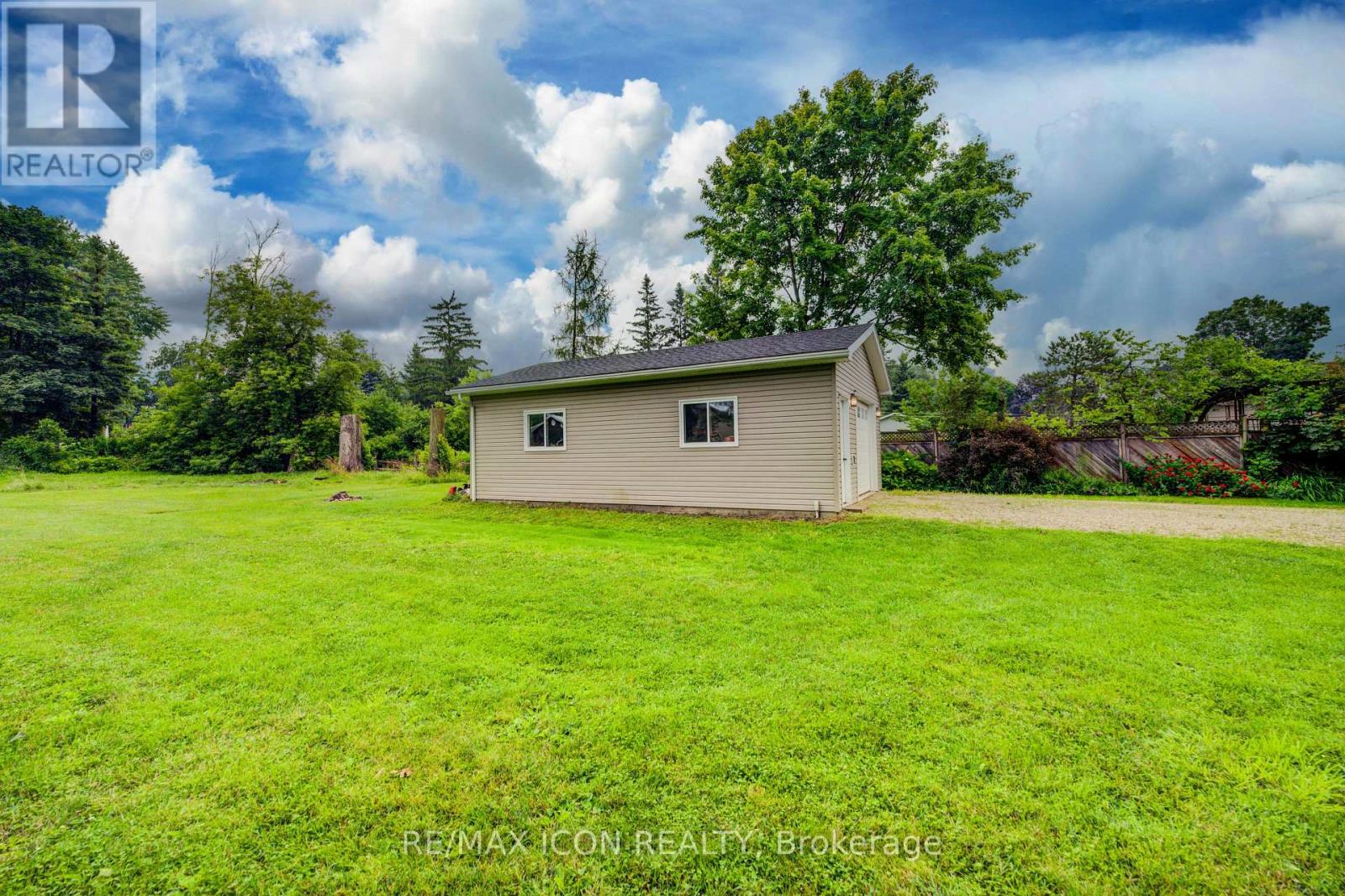 260 EGREMONT STREET S - 34