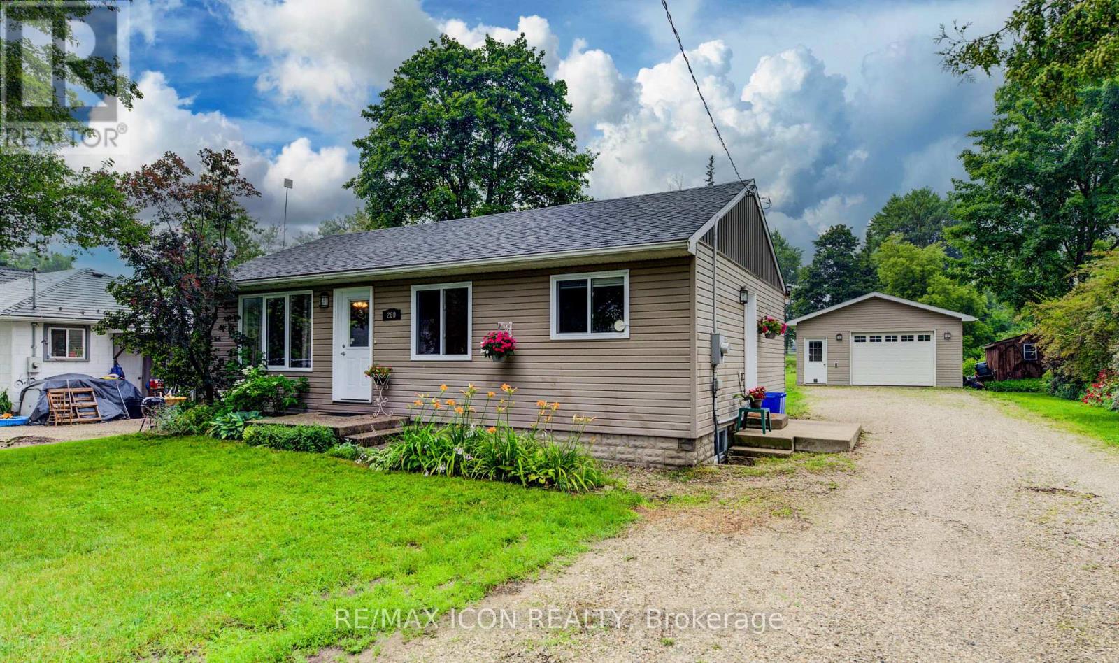 260 EGREMONT STREET S - 4