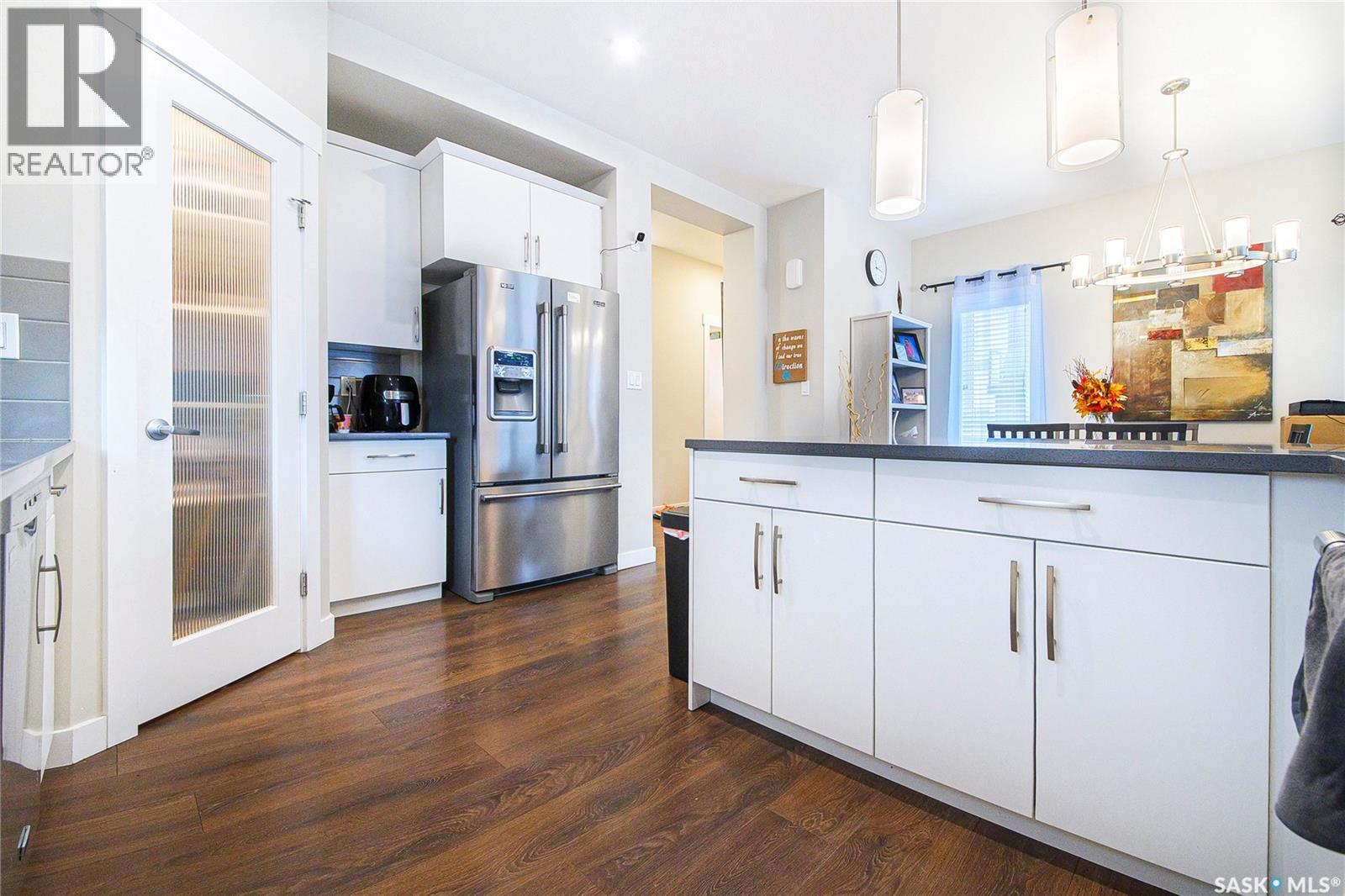 303 Delainey MANOR - 16