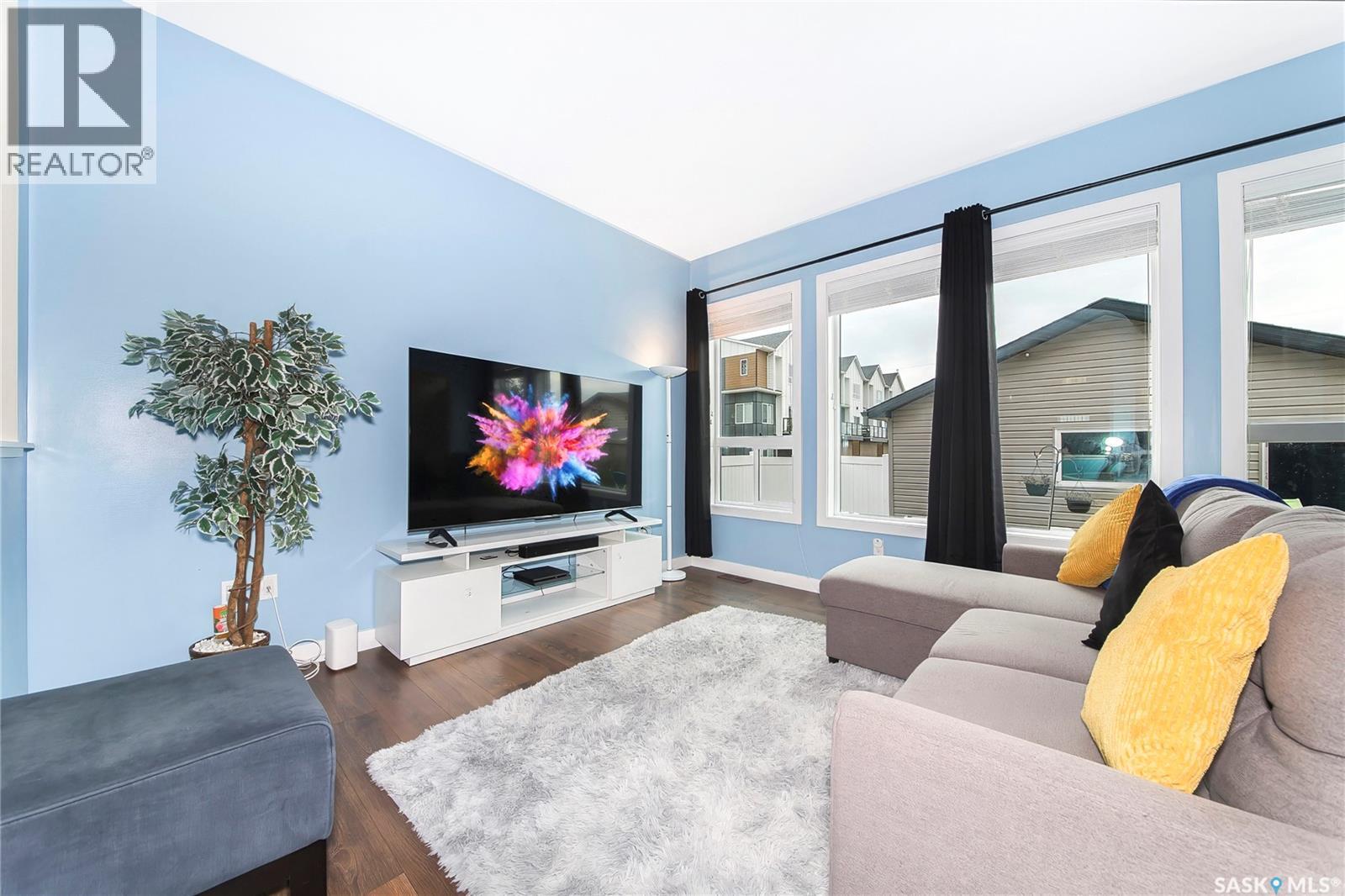 303 Delainey MANOR - 21